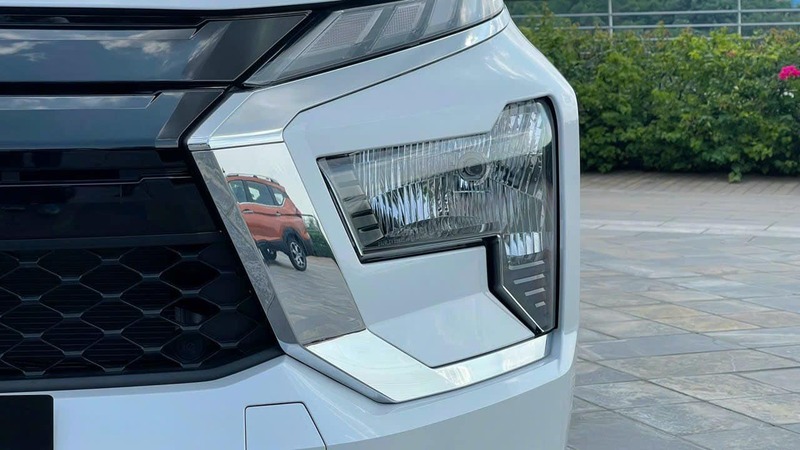 Hệ thống đèn chiếu sáng trên Mitsubishi Xpander Eco sử dụng Halogen