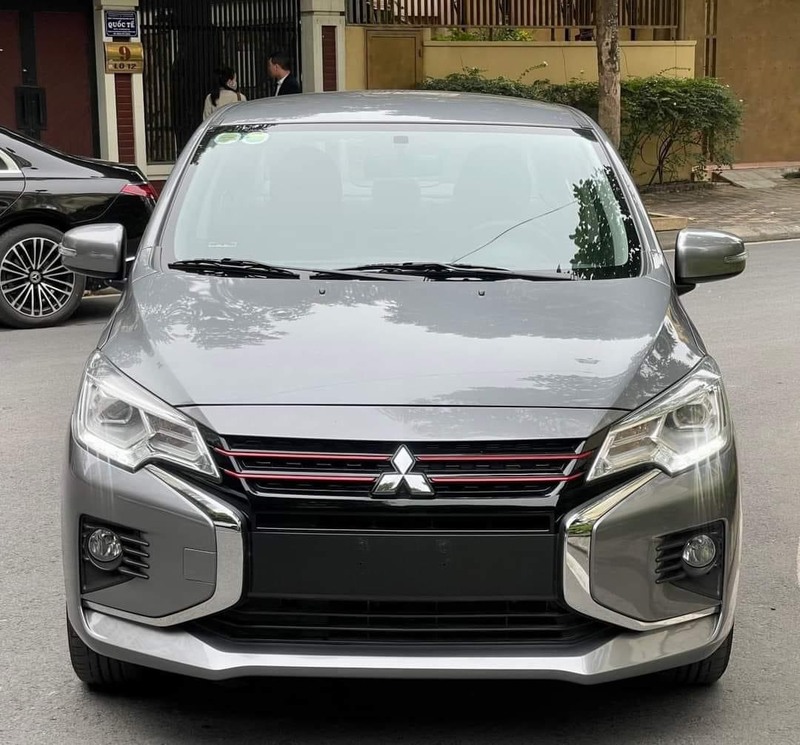 Mitsubishi Attrage CVT màu Xám